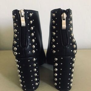Steve Madden Arla Studded Bootie